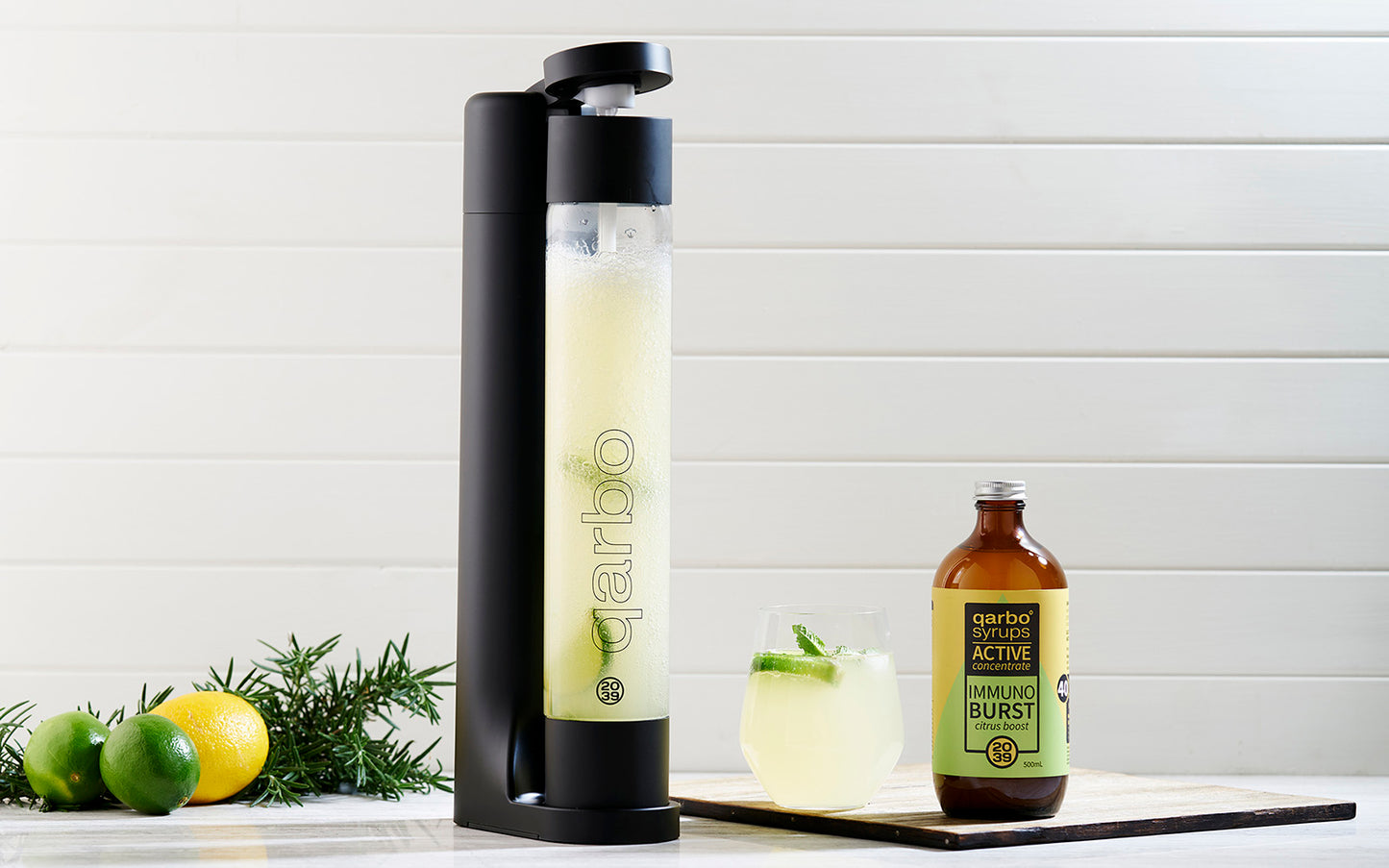 qarbo CLASSIC - Sparkling water maker with qarbo˚syrups ACTIVE Bundle